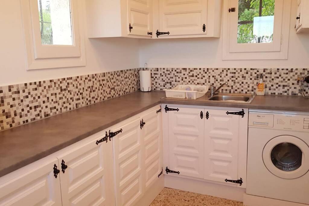 בניסה Fabulous Refurbished Apartment Above Private Villa מראה חיצוני תמונה